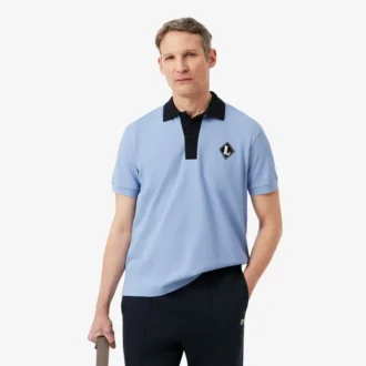 Fransa’da Üretilmiştir Klasik Kesim Rozetli Polo Tişört