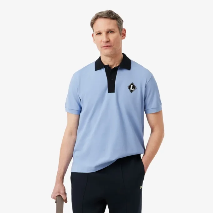 Fransa’da Üretilmiştir Klasik Kesim Rozetli Polo Tişört