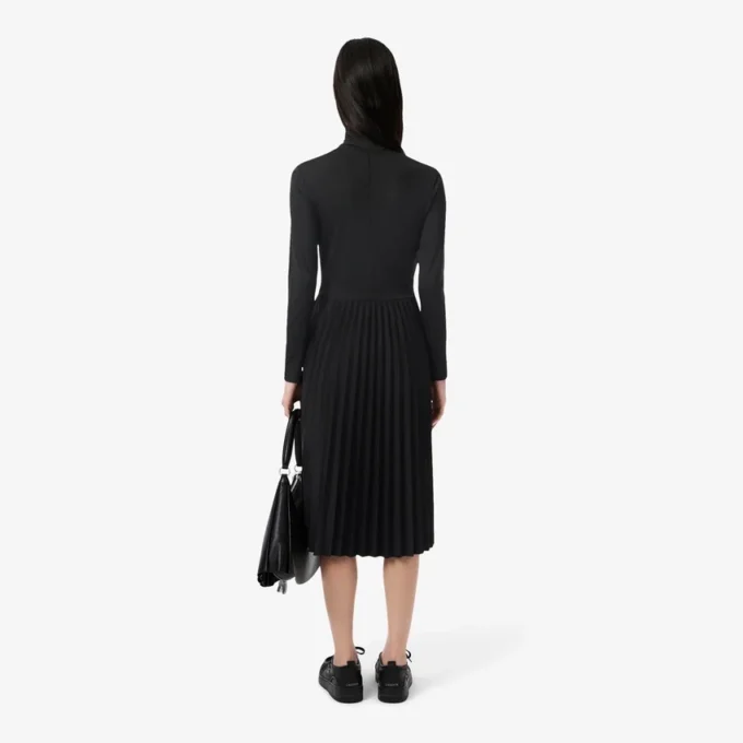 Kadın Slim Fit Yüksek Yaka Elbise